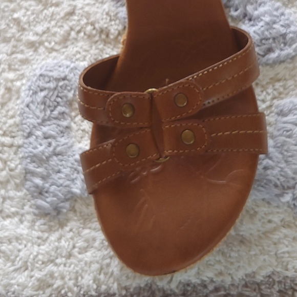 Shoes - Picture 3 of 3